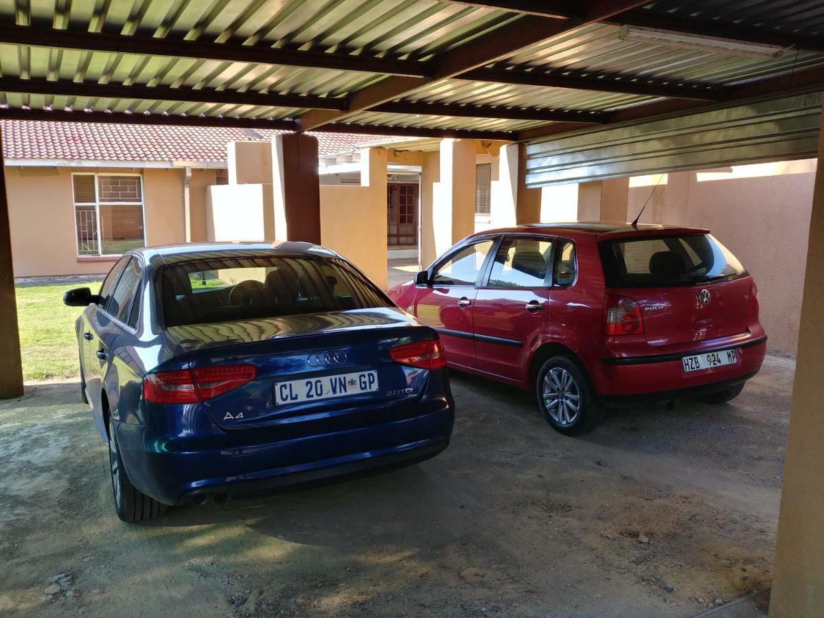 22 On Nicol Hotel Secunda Exterior photo